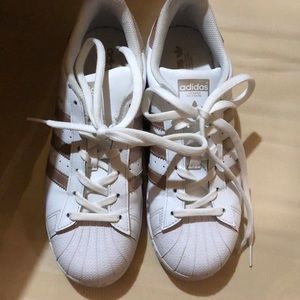 Adidas grand court gold rose